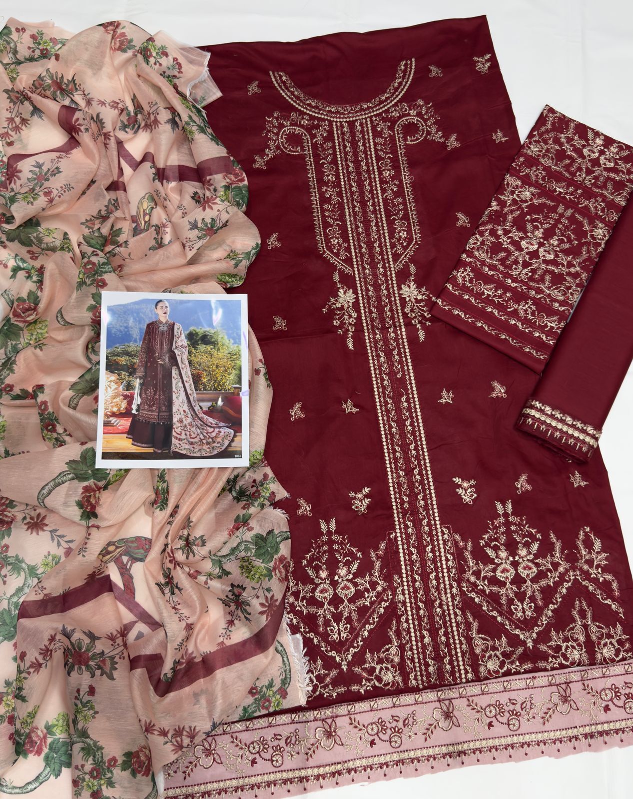 Zarqaaa Hania Amir 1065 Luxury Lawn Suit - Image 5