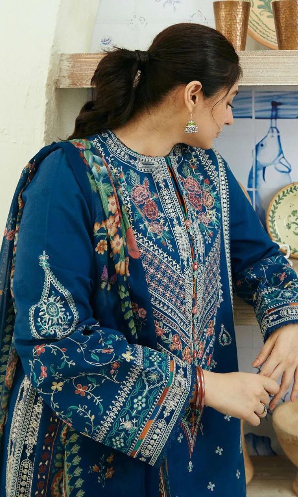 Zarqaaa Zara Shahjahan 1075 Luxury Lawn Suit - Image 3
