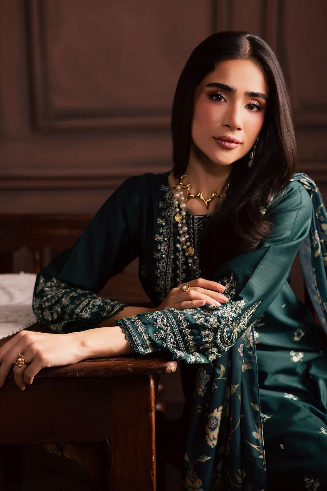 Zarqaaa Batik 4038 Premium Embroidered Lawn Suit - Image 2