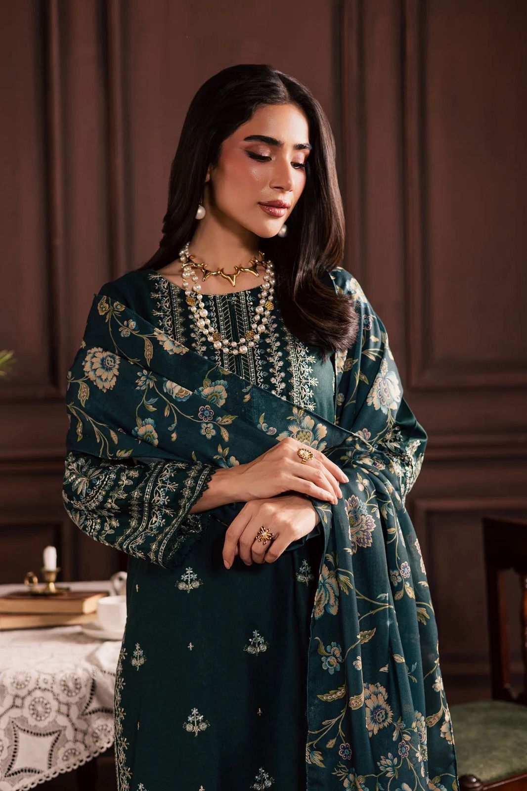 Zarqaaa Batik 4038 Premium Embroidered Lawn Suit - Image 4