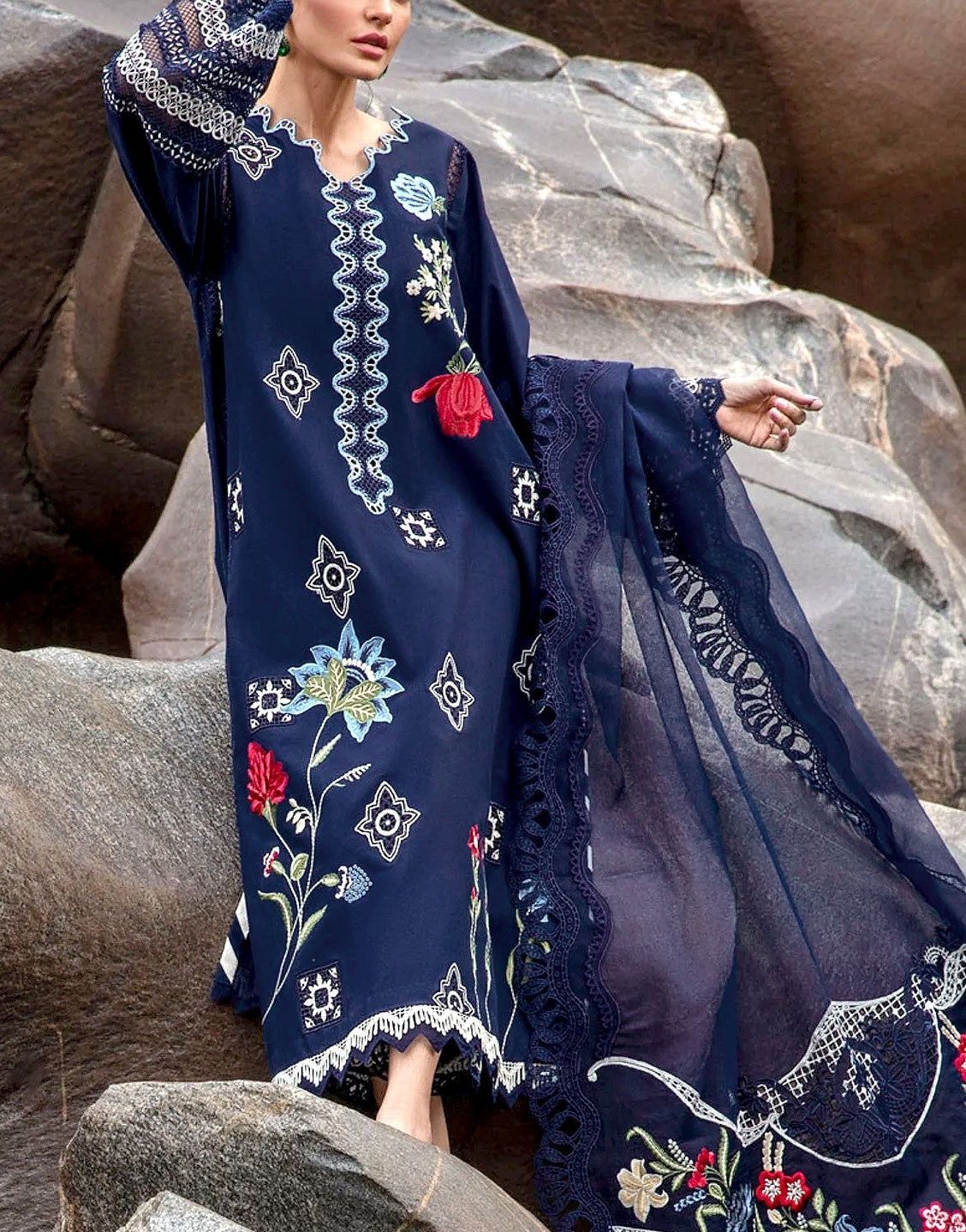 Zarqaaa Crimseon 1229 Luxury Lawn Suit - Image 6