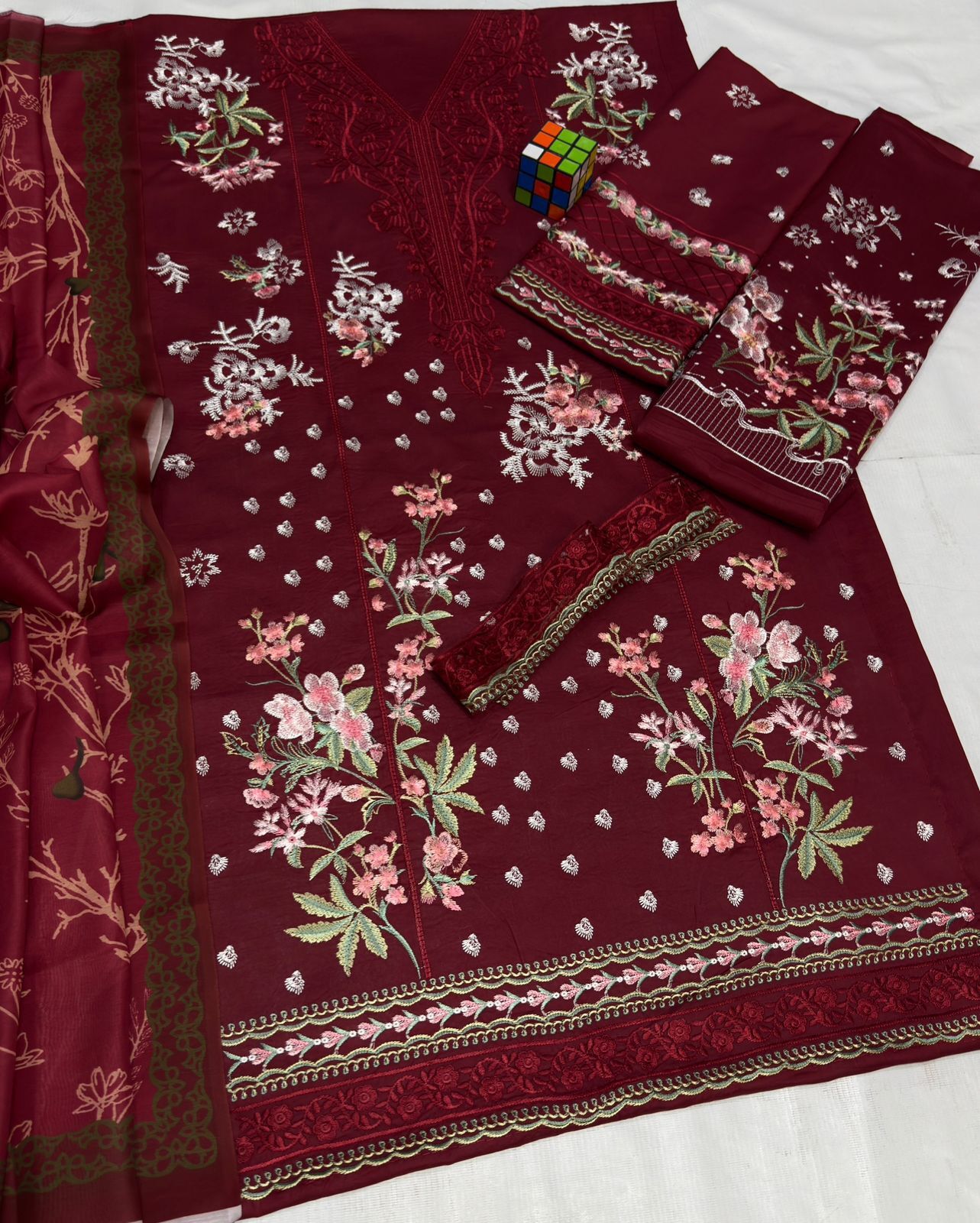 Zarqaaa Sobia Nazir 1137 Luxury Lawn Suit - Image 5