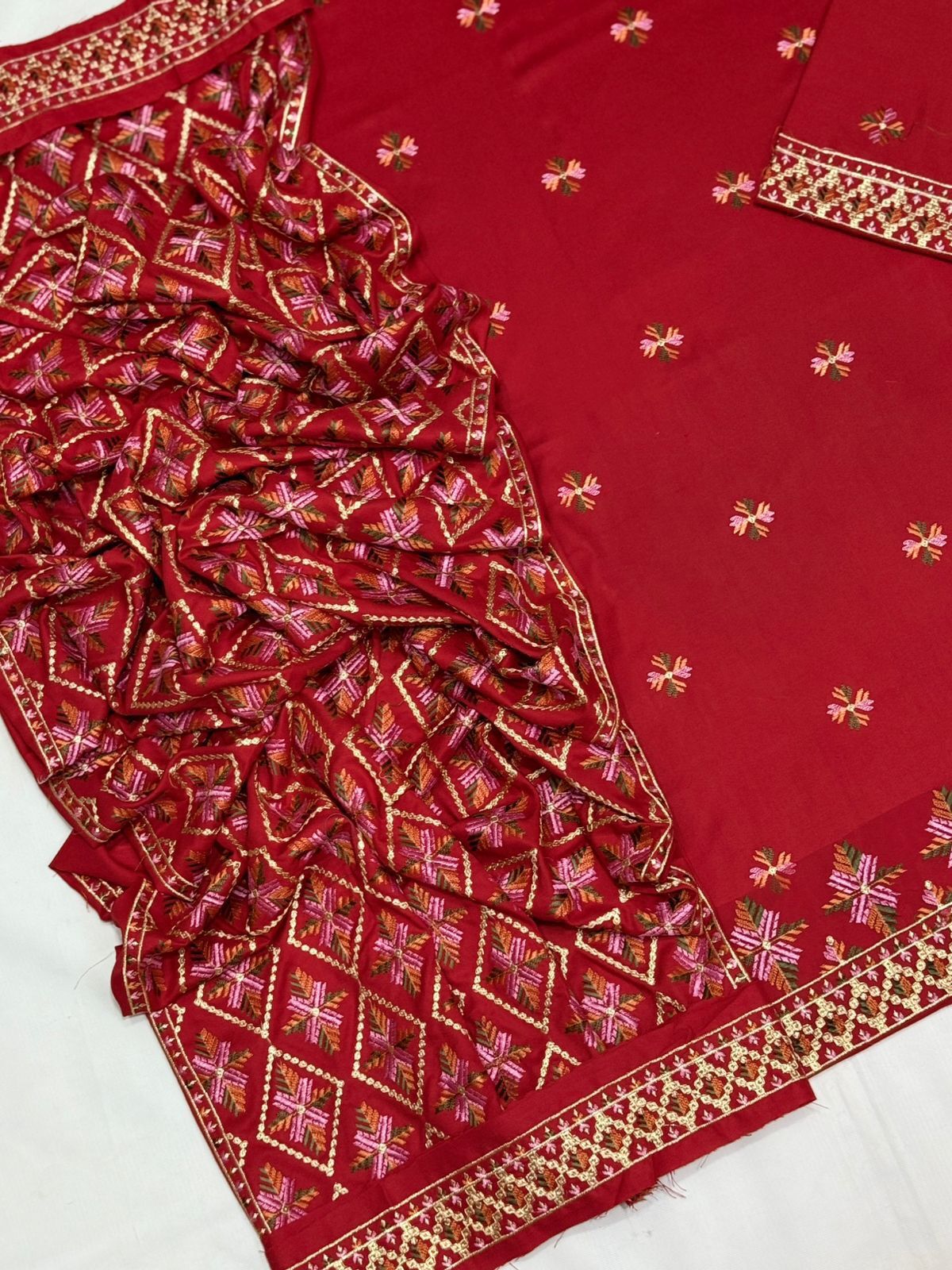 BAREEZE 5052 Premium Winter Dhanak Embroidered Suit - Image 3