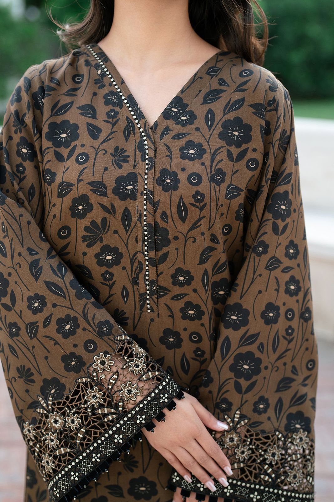 Baroque Lawn Silk Suit 3PC Replica Summer Wear - Image 5